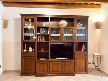 Parate attrezzata TV salone