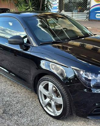Audi A1 1.2 TFSI 2012 - 119.000 km - Neopatentati