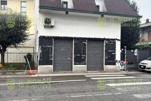 Palazzo / Stabile di 300 m² con 5 locali a Cabiate