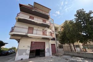 MAGAZZINO A CORIGLIANO-ROSSANO