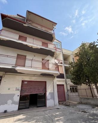 MAGAZZINO A CORIGLIANO-ROSSANO