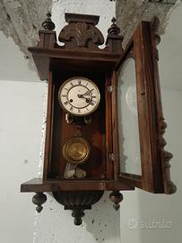  antico orologio a pendolo