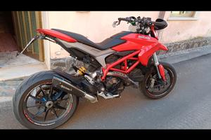 ducati hypermotard 821