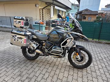 BMW gs 1250 adventur anno 2029