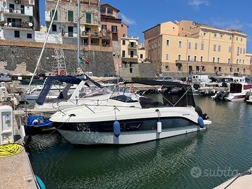 Quicksilver Activ 805 Sundeck