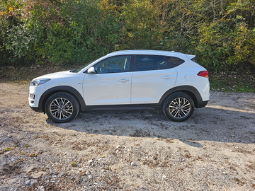 Hyunday tucson mild hybrid 48 v