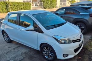 Toyota Yaris 1.4 90cv 5p - retrocamera clima auto