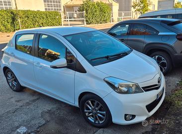 Toyota Yaris 1.4 90cv 5p - retrocamera clima auto