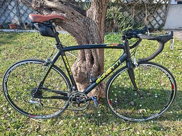 Bicicletta da corsa in carbonio Bonetti