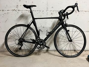 Bici da corsa in carbonio