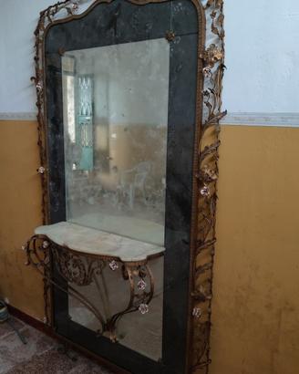 Specchiera vintage in ferro battuto e marmo 