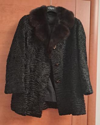 giacca pelliccia astrakan con collo di visone 