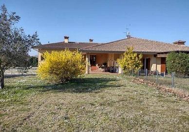 Immobile in asta di 439 m² con 5 locali a Cesena