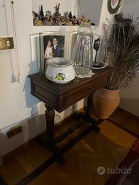 Consolle noce antico