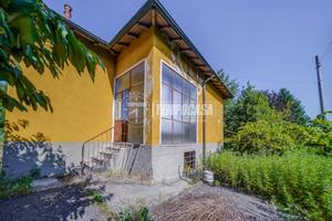 VILLETTA SINGOLA CON GIARDINO PRIVATO!
