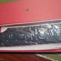 Cravatta FERRARI. nuova. originale. 