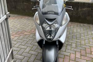 Scooter Honda  Silver wing 400