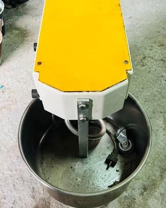 Impastatrice professionale