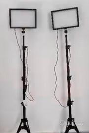 Faretti led con stativi (2 treppiedi)