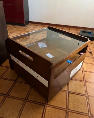 Tavolino da salotto design con vetro fumé e 4 cass