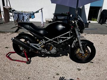 Ducati monster s4
