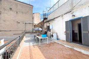 Zona ponti rossi- 2 vani+acc. con due terrazzi