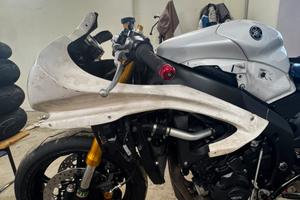 Carene in vetroresina da pista yamaha r6 anno 2008