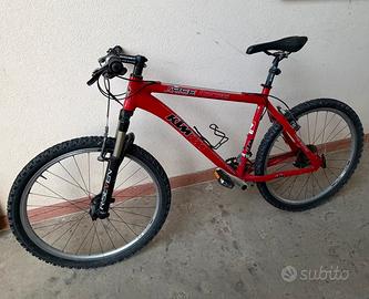 KTM Race Force MTB 26” Mountain Bike Shimano rossa