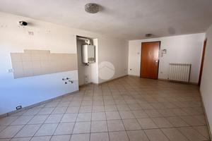3 LOCALI A ESINE