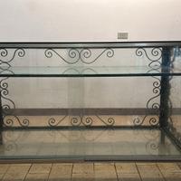 vetrina / banco espositivo in ferro battuto nero