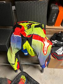Completo motocross nuovo