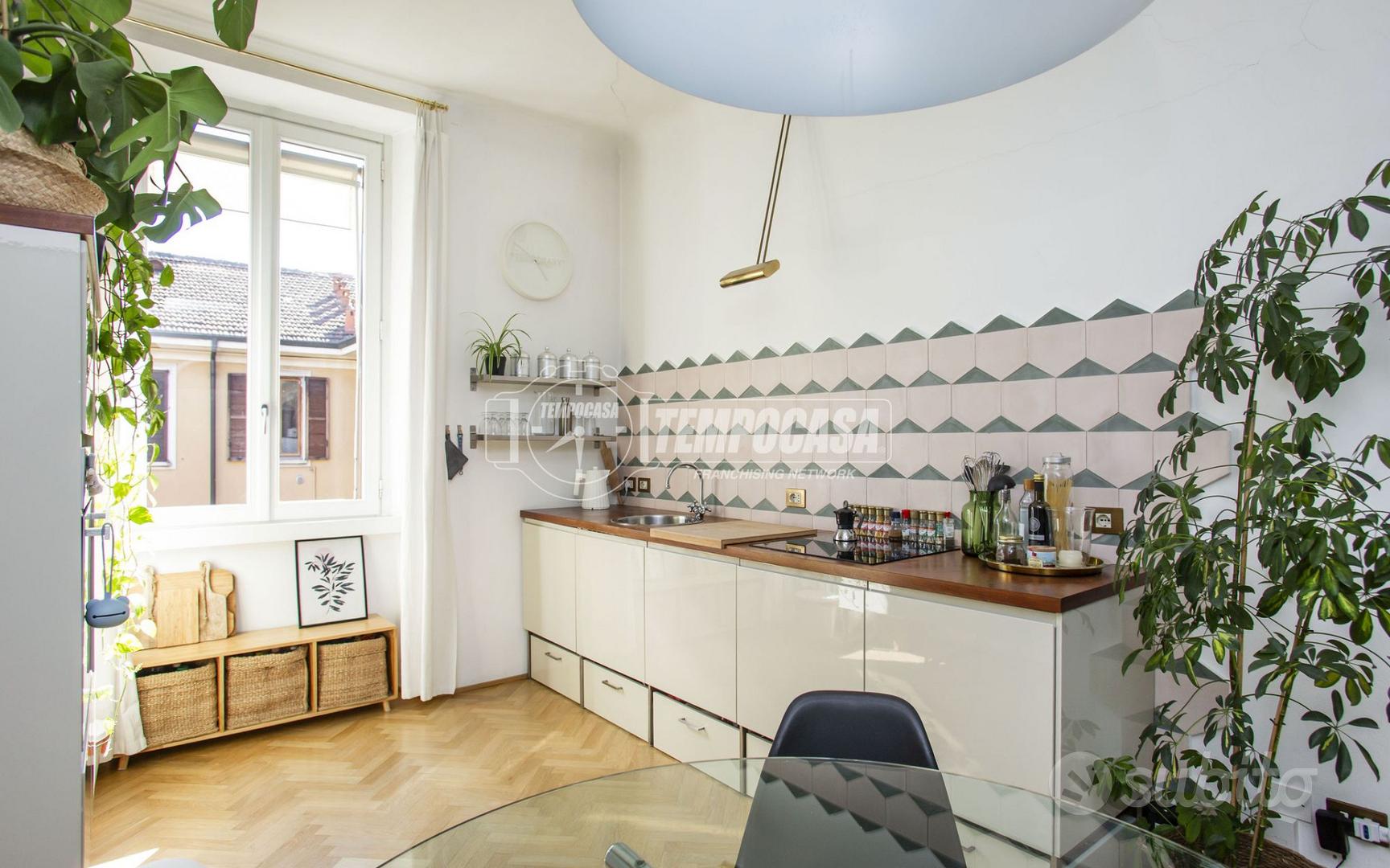AMPIO BILOCALE CON CUCINA ABITABILE E BALCONE - Altro