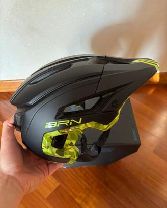 Casco BRN