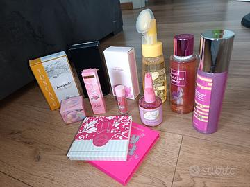BOX MISTO DI PROFUMI TRUCCHI E ALTRO