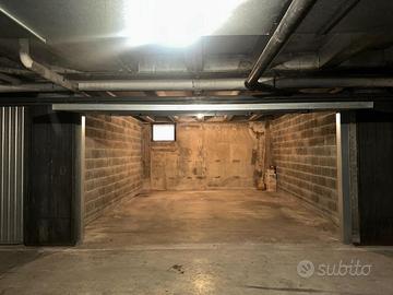 LARGO ANCONETTA: GARAGE DOPPIO IN AREA CONDOMIN...