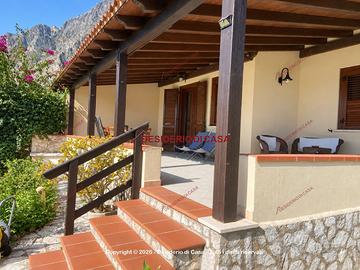 Casa, Custonaci.