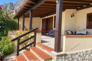 Casa, Custonaci.