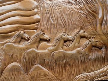 Cavalli - del 1979 intarsiato su legno
