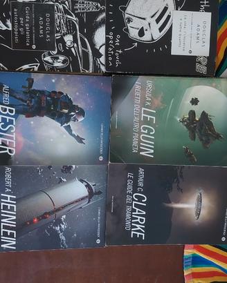 6 libri di fantascienza (A.Clarke ,Douglas e altr