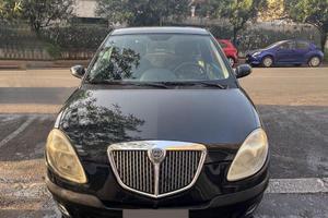 Lancia Ypsilon 1.2 8v Argento 2006 - Rev. 2027