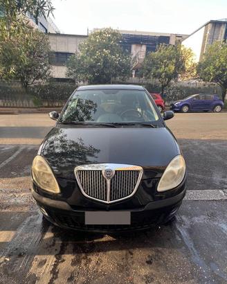 Lancia Ypsilon 1.2 8v Argento 2006 - Rev. 2027