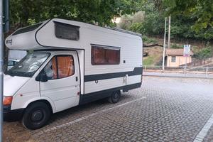 Furgone o auto