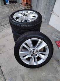 Cerchi skoda Karoq con gomme pirelli sottozero 