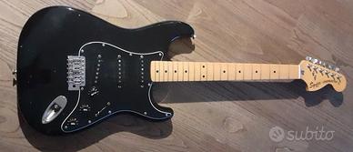 Squier stratocaster  SQ 1983