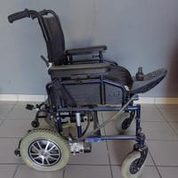 Sedia a rotelle elettrica