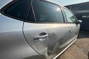 FIANCATA LATERALE DESTRA VW POLO 2014 PER RICAMBI