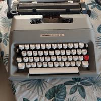 Macchina da scrivere lettera 35