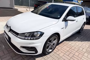 Volkswagen Golf 1.6 TDI R-Line - GARANZIA