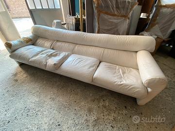 Divano mod. Smoking per Poltrona Frau 1974
