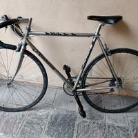 Bici da corsa artigianale